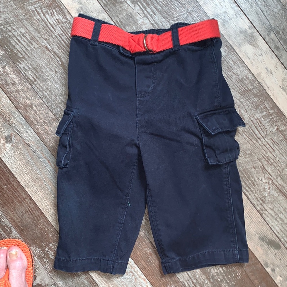 Like new RALPH LAUREN cargo shorts with belt, SZ 9 mo